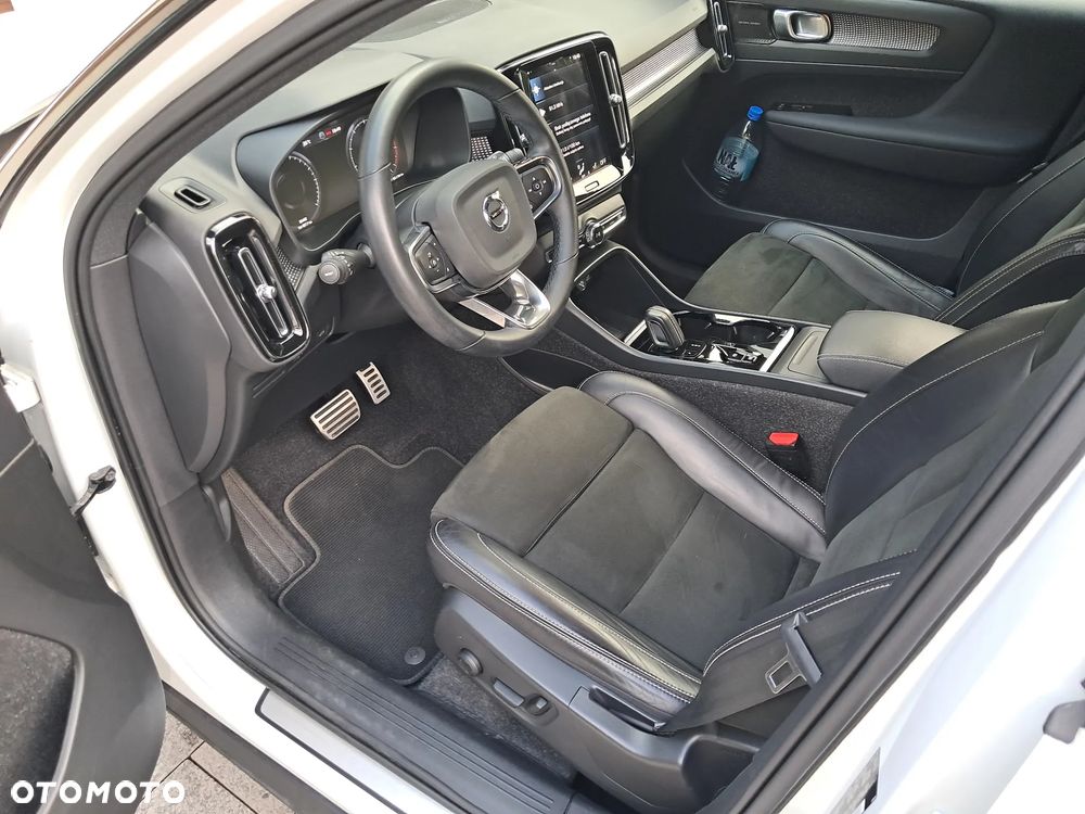Volvo XC 40 T5 AWD R-Design - 6