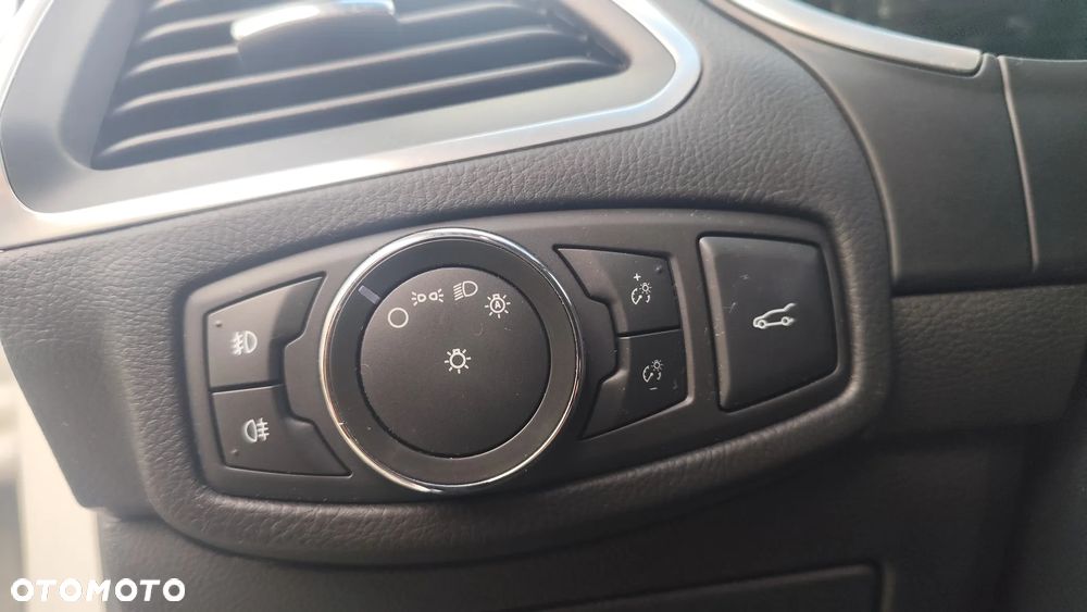 Ford Edge 2.0 TDCi 4x4 ST-LINE - 13