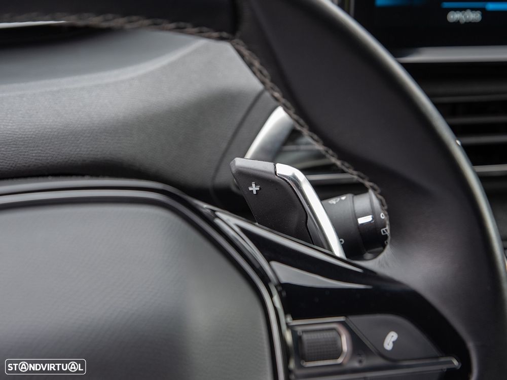 Peugeot 5008 PureTech 130 EAT8 Stop & Start Allure Pack - 19