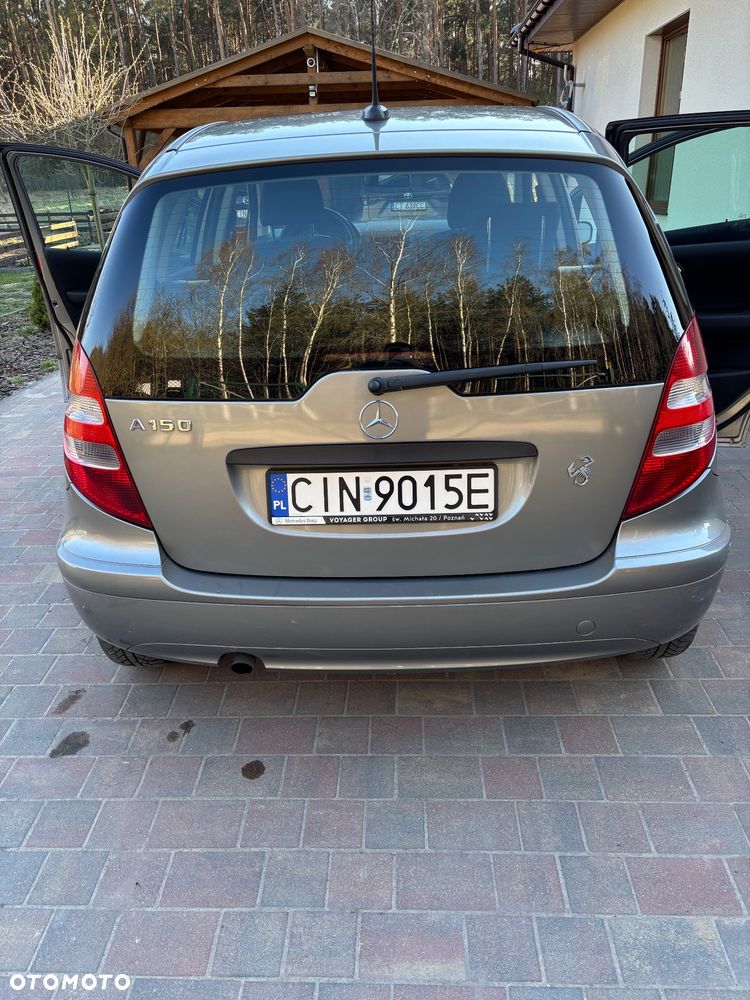 Mercedes-Benz Klasa A 150 Classic Edition 10 - 11