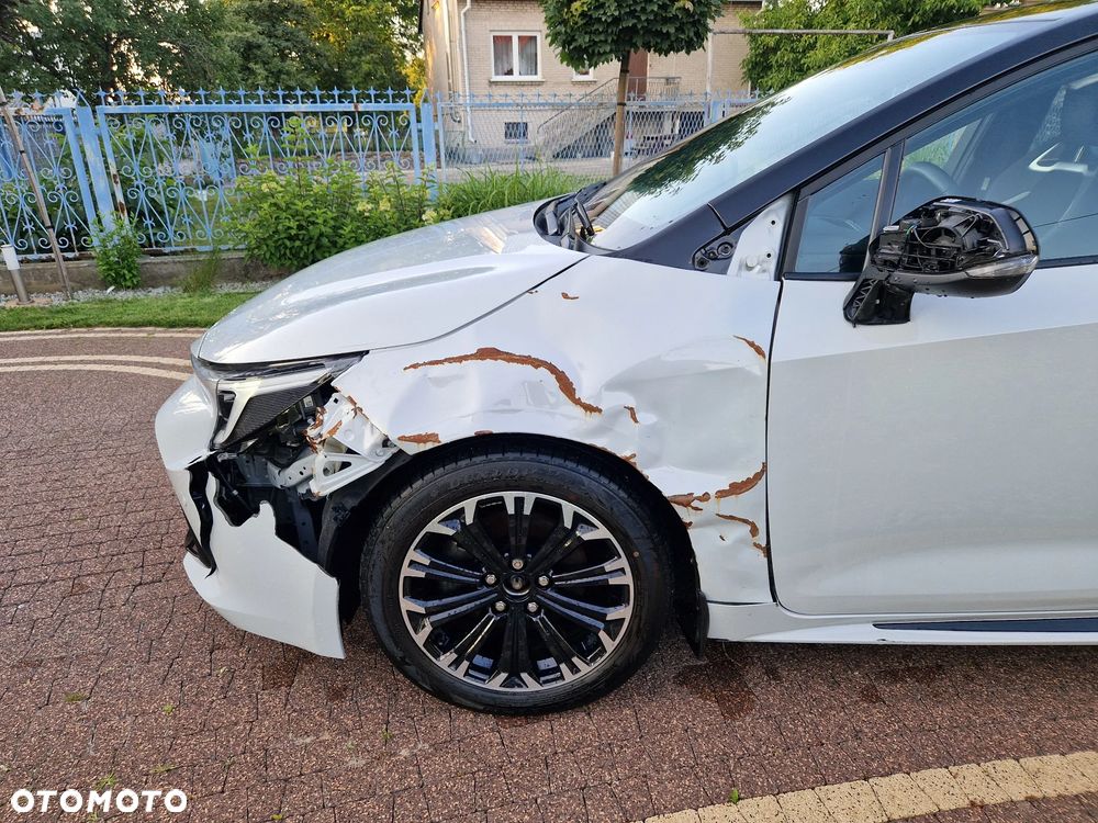 Toyota Corolla 2.0 Hybrid GR Sport Dynamic - 10