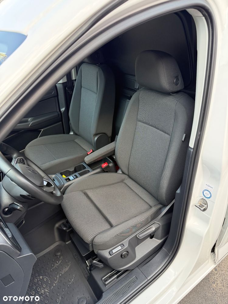 Volkswagen Caddy Maxi - 16