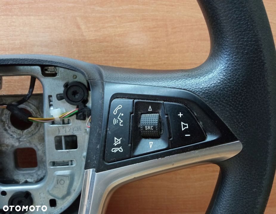 KIEROWNICA MULTIFUNKCJA OPEL ZAFIRA C 2.0 CDTI - 3