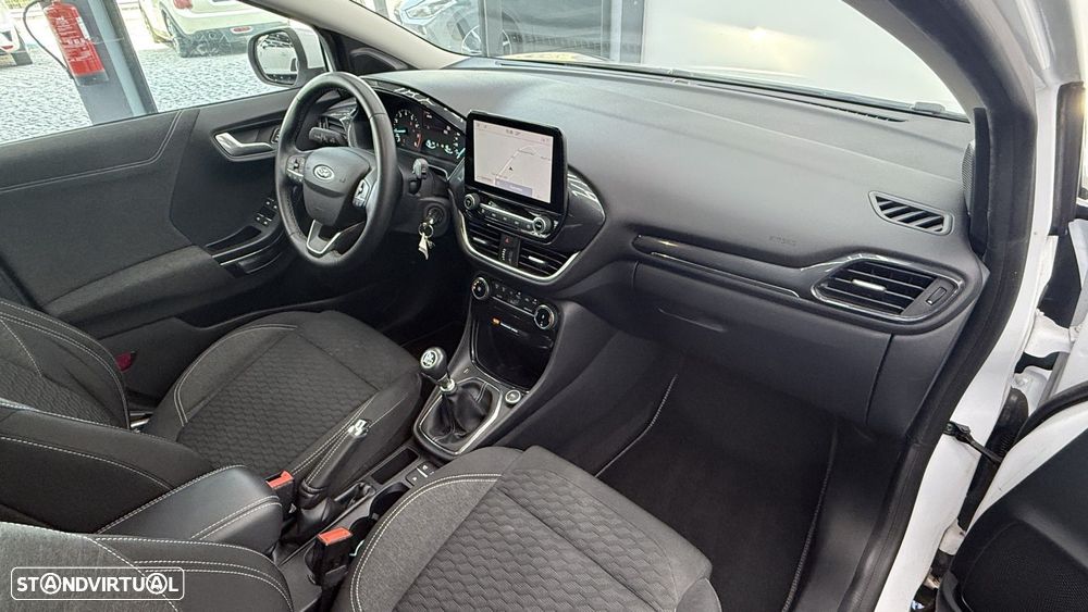 Ford Puma 1.0 EcoBoost MHEV Titanium Design - 17