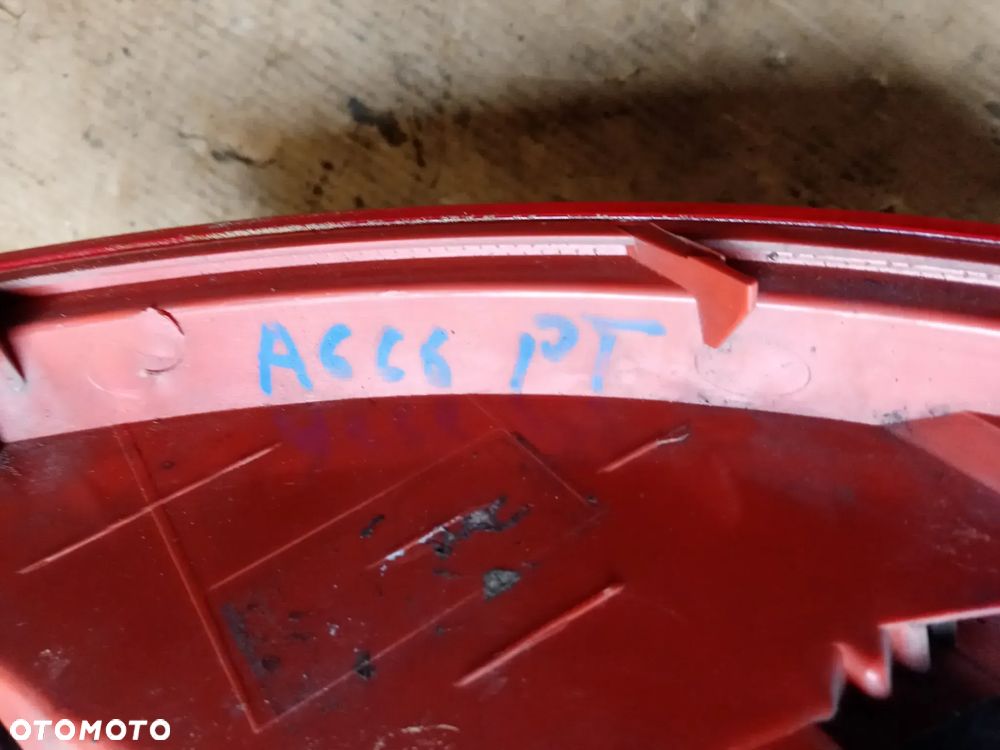 Lampa prawy tył tylna prawa Audi A6 C6 Kombi - 8