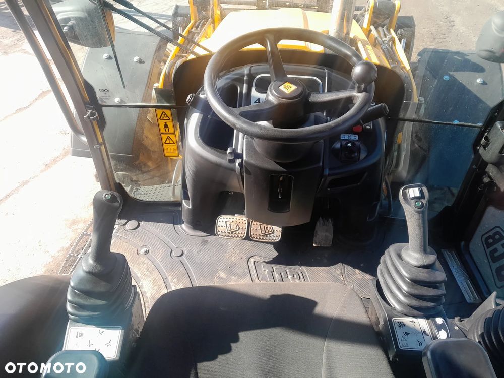 JCB JCB 4CX AEC  2018r - 20