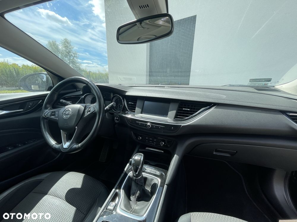 Opel Insignia - 8