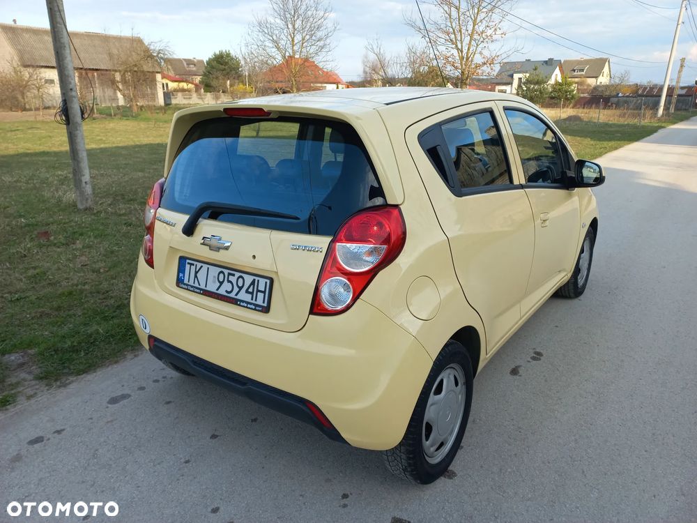 Chevrolet Spark 1.0 - 10