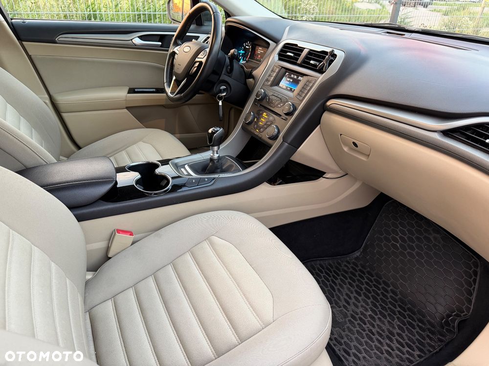 Ford Mondeo - 26