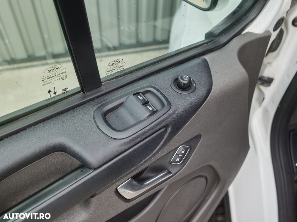Ford Transit Custom - 16