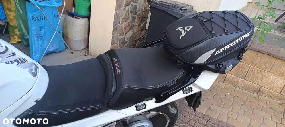 Yamaha FJR - 12