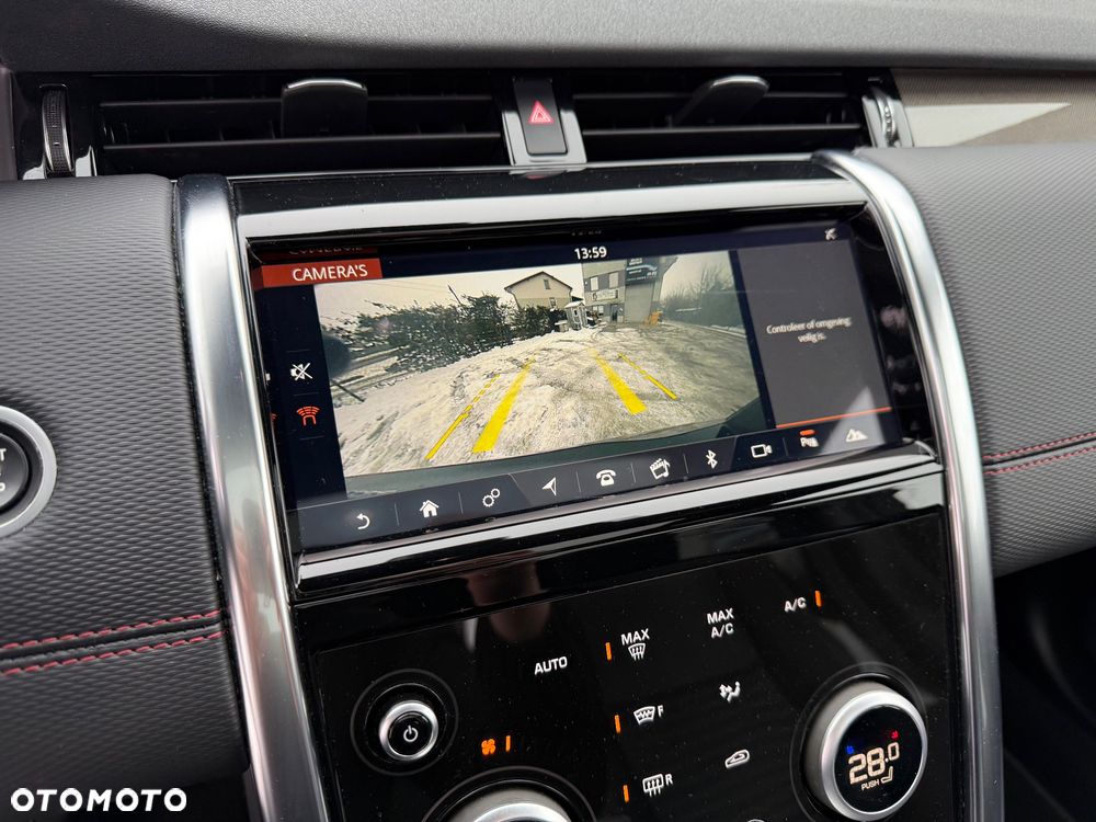 Land Rover Discovery Sport P200 R-Dynamic HSE - 35