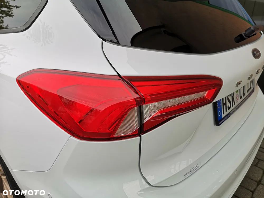Ford Focus 1.0 EcoBoost ST-Line - 12