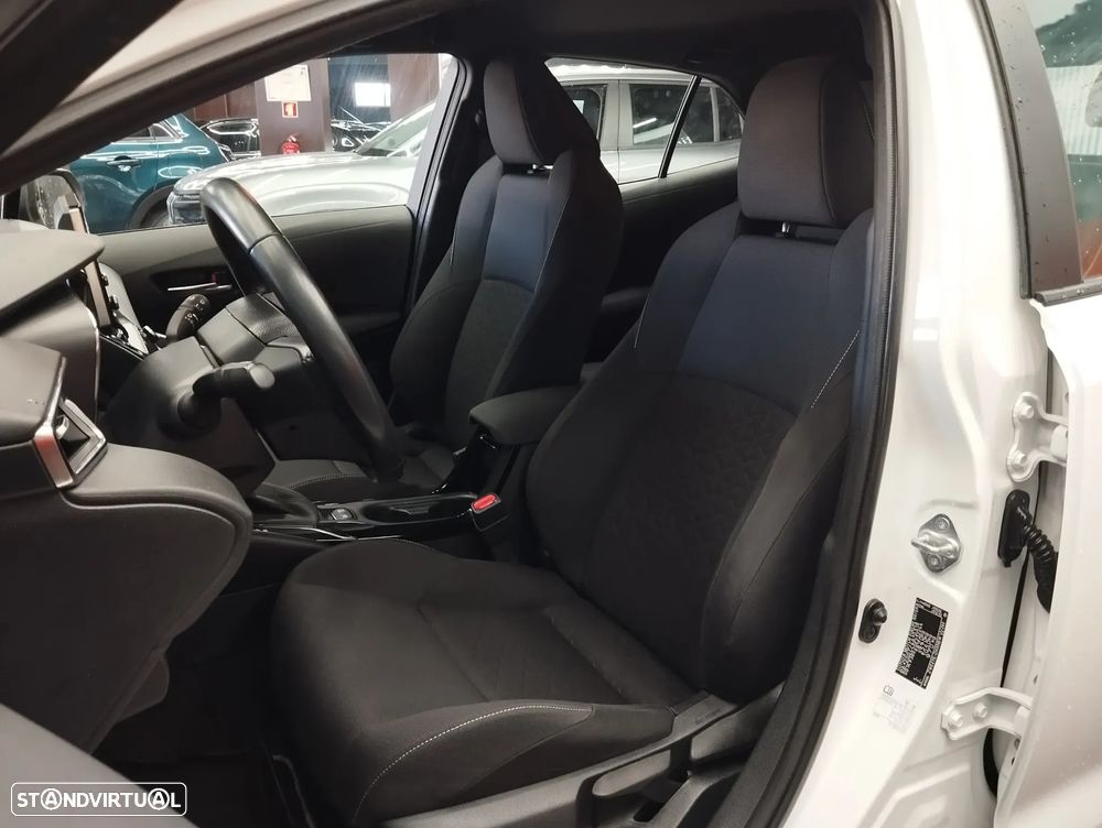 Toyota Corolla 1.8 Hybrid Comfort - 16