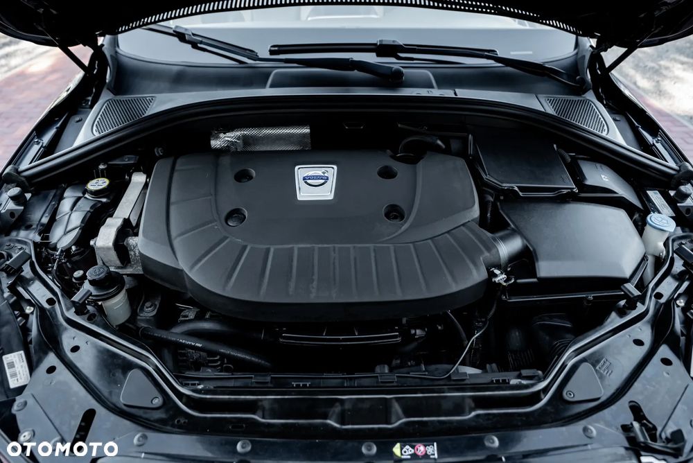 Volvo XC 60 D5 AWD RDesign - 41