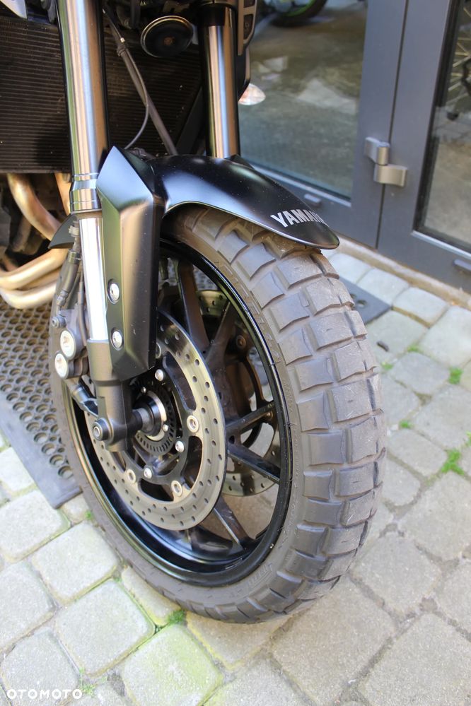 Yamaha MT - 16