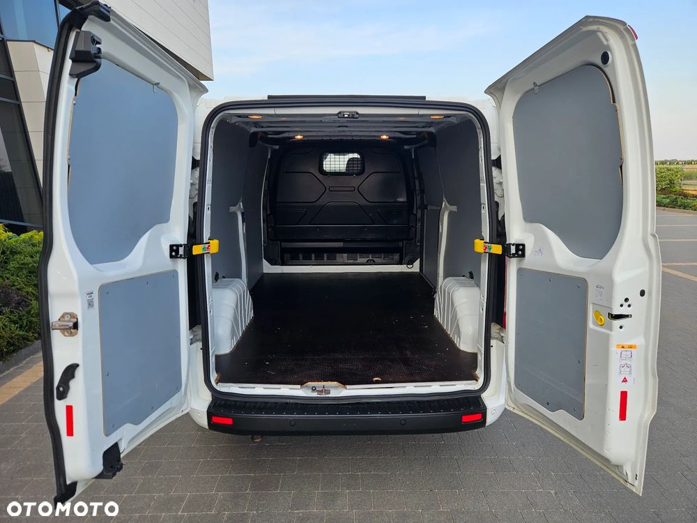 Ford Transit Custom - 23