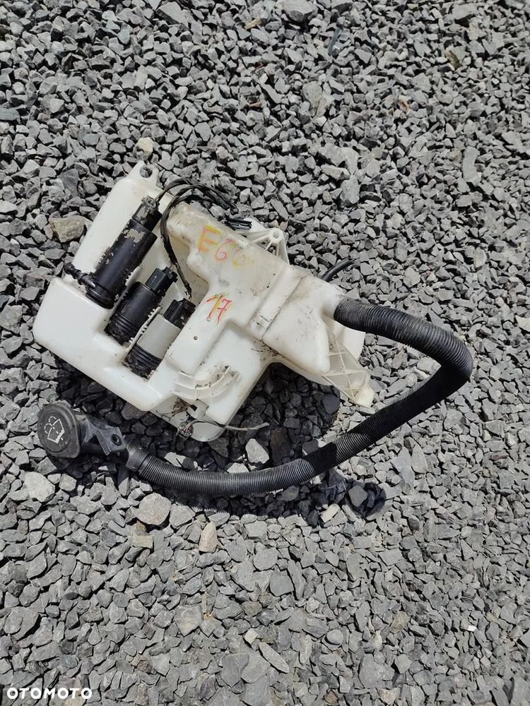 BMW E60 E61 ZBIORNICZEK Spryskiwaczy 3 Pompki Xenon Zbiornik - 2