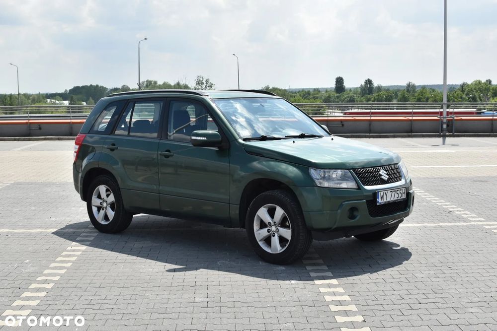 Suzuki Grand Vitara 2.0 De luxe - 31