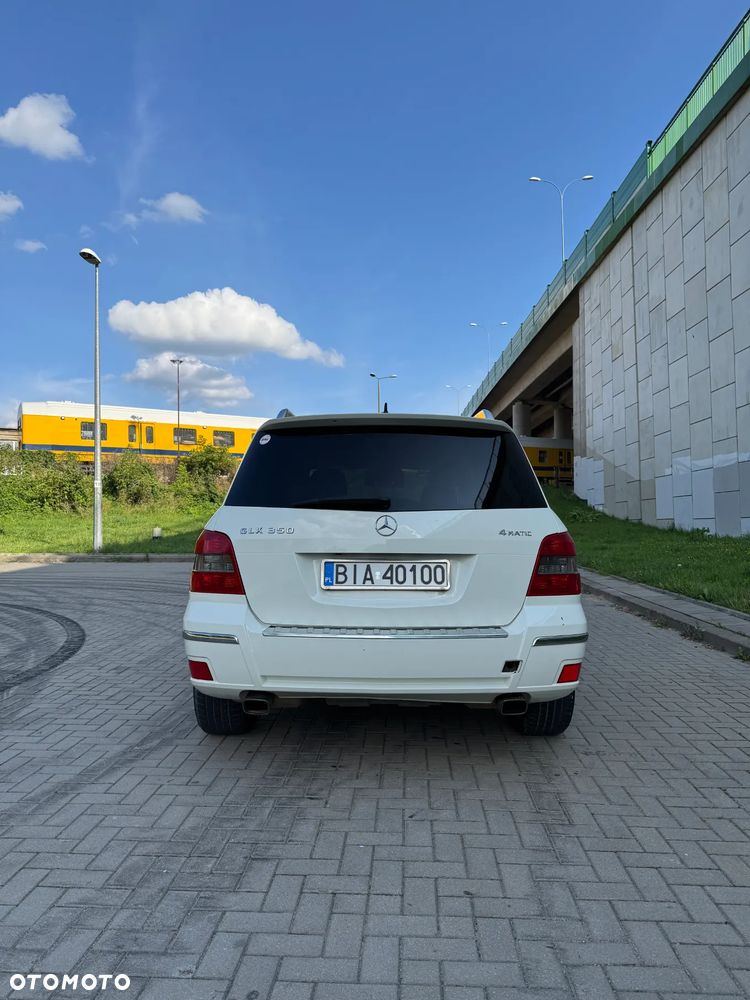 Mercedes-Benz GLK 350 4-Matic - 8