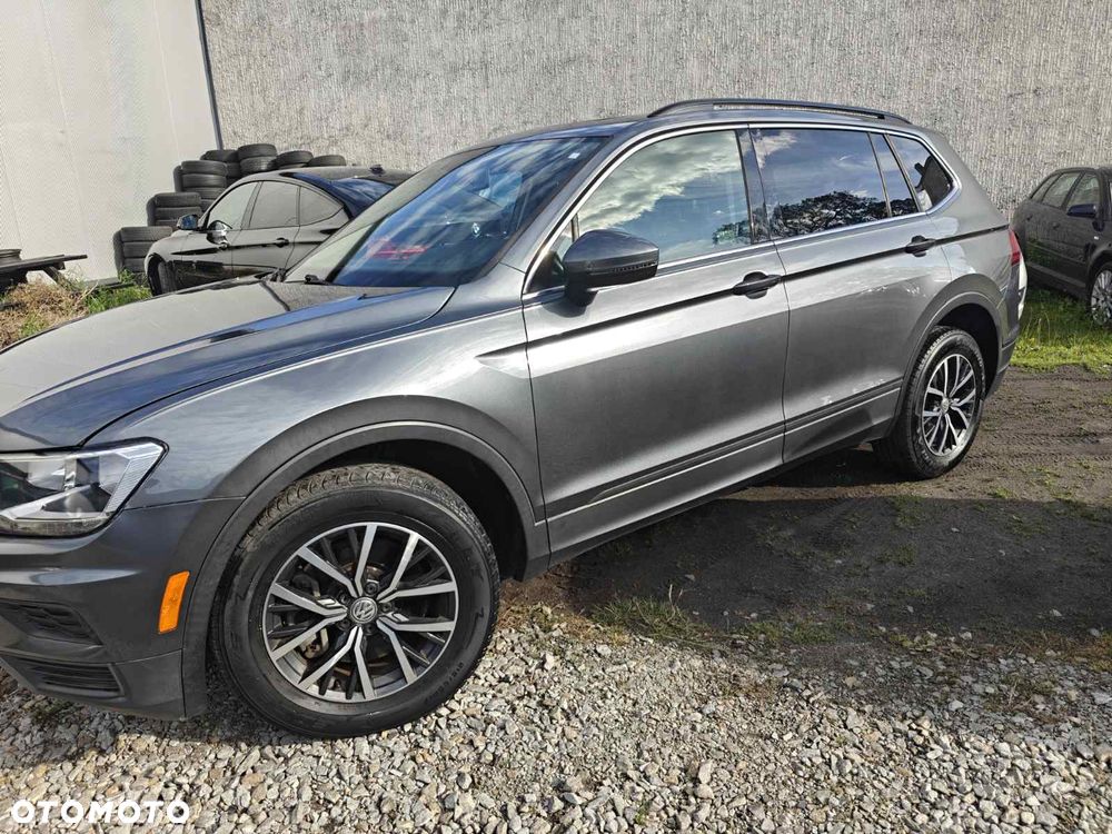 Volkswagen Tiguan - 24