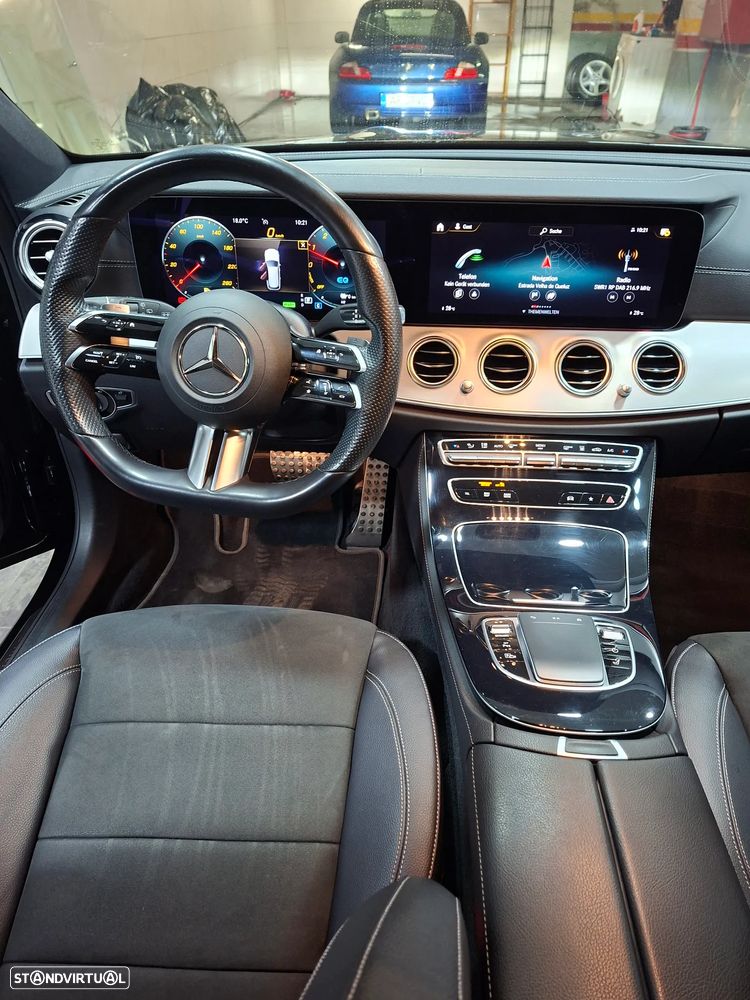 Mercedes-Benz E 300 de 4Matic 9G-TRONIC AMG Line - 9
