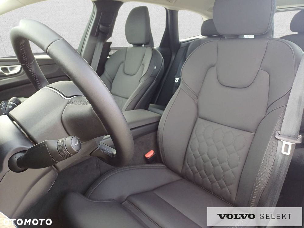 Volvo XC 60 - 31