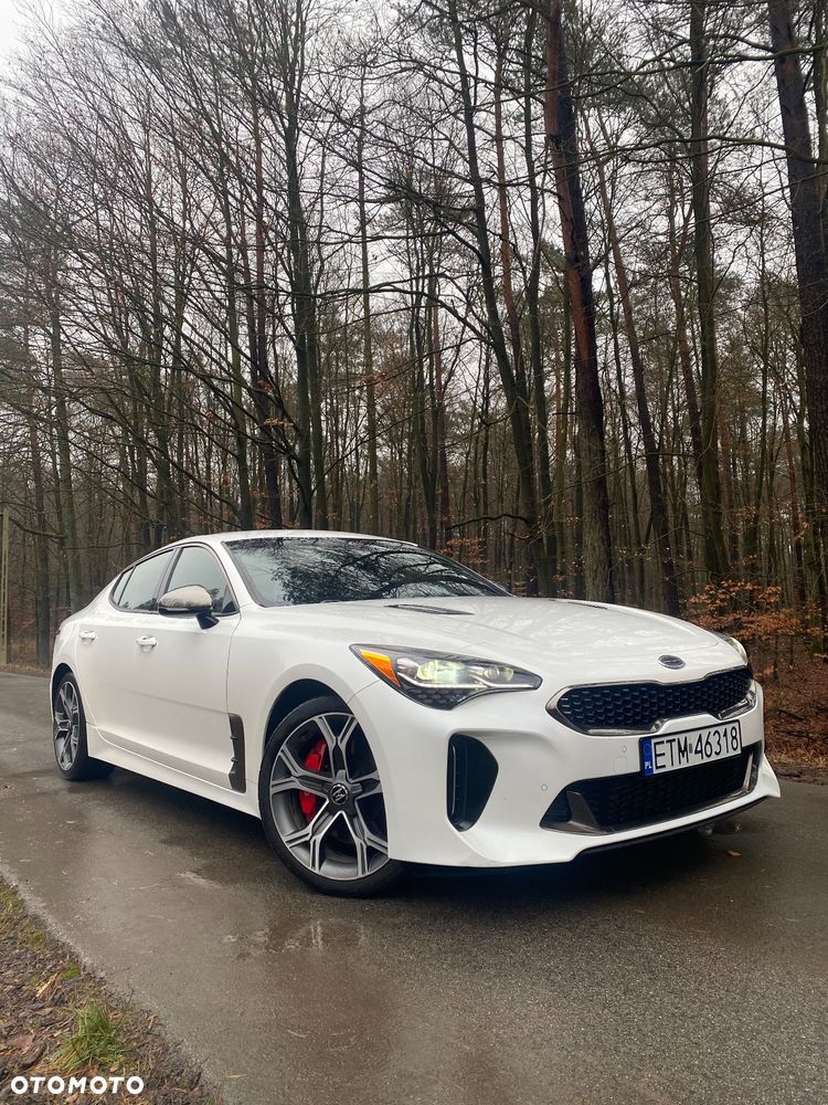 Kia Stinger - 2