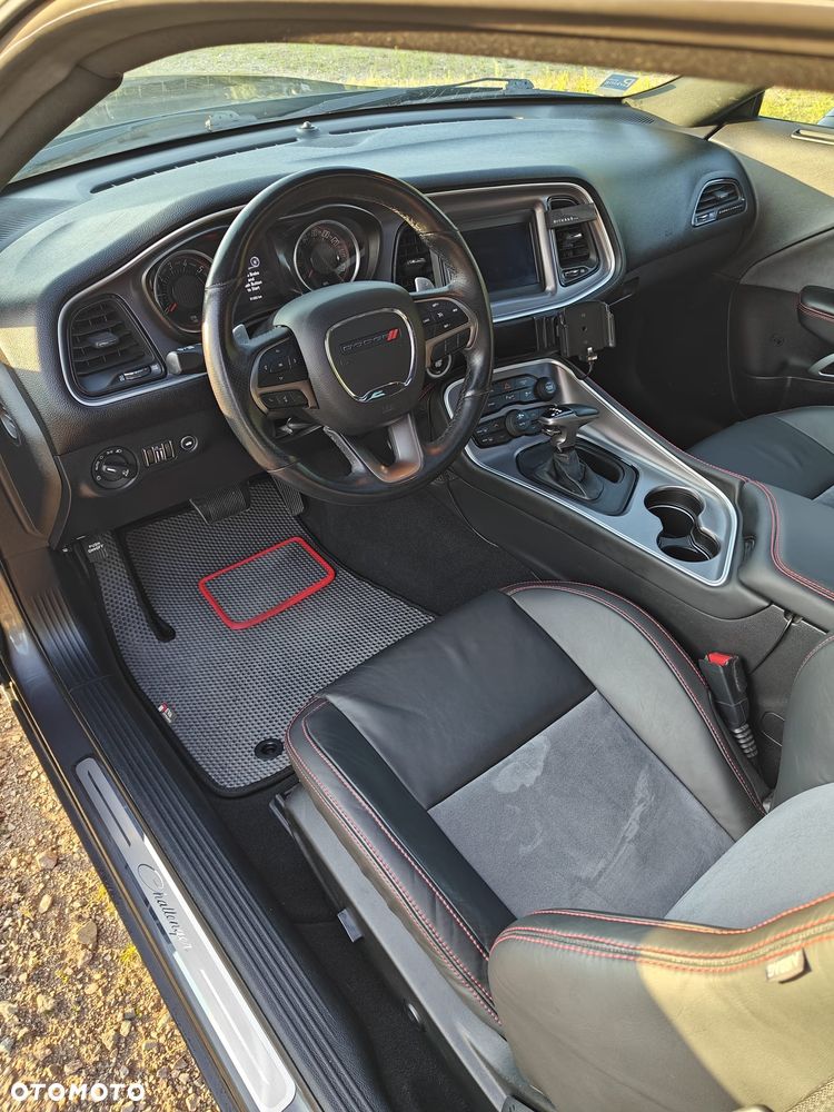 Dodge Challenger Automatik R/T Plus - 20