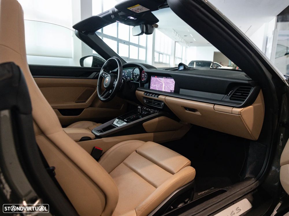 Porsche 911 (992) Carrera 4S PDK - 41