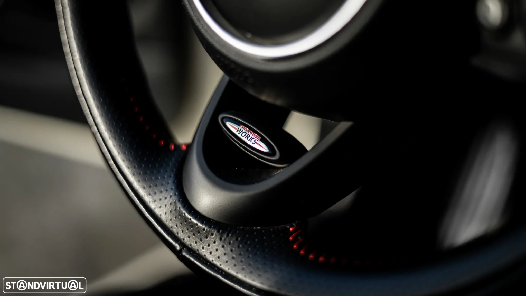 MINI 3 Portas One JCW - 15