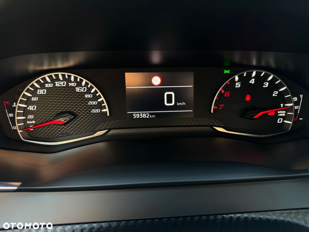 Peugeot 2008 1.2 PureTech Allure Pack S&S - 32