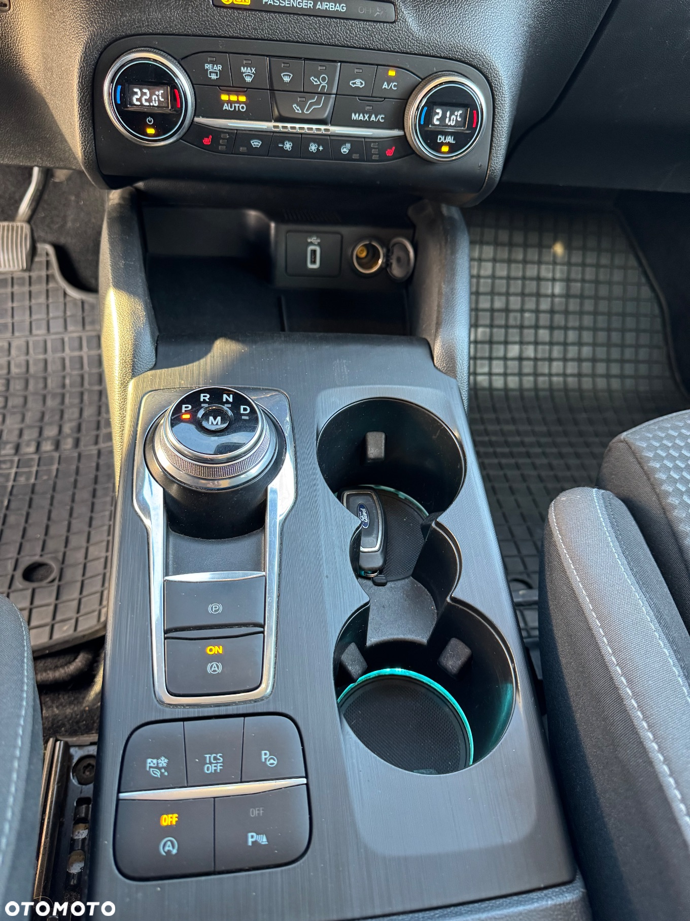 Ford Focus - 24
