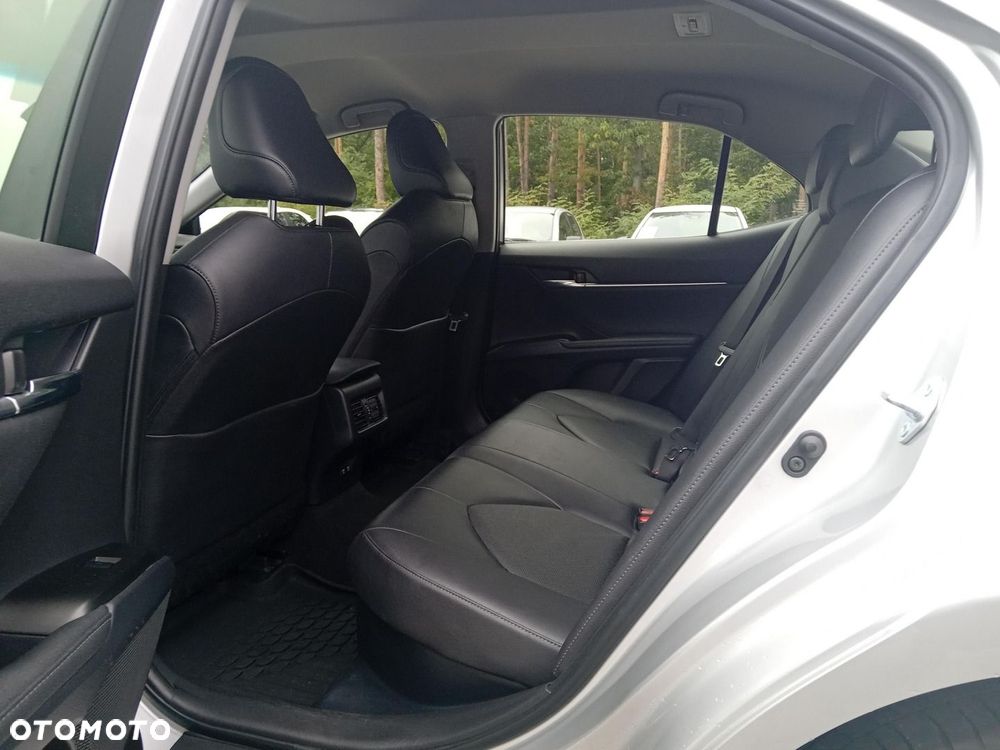Toyota Camry 2.5 Hybrid Comfort CVT - 17