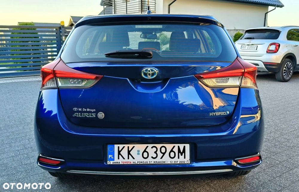 Toyota Auris 1.8 HSD Prestige - 10