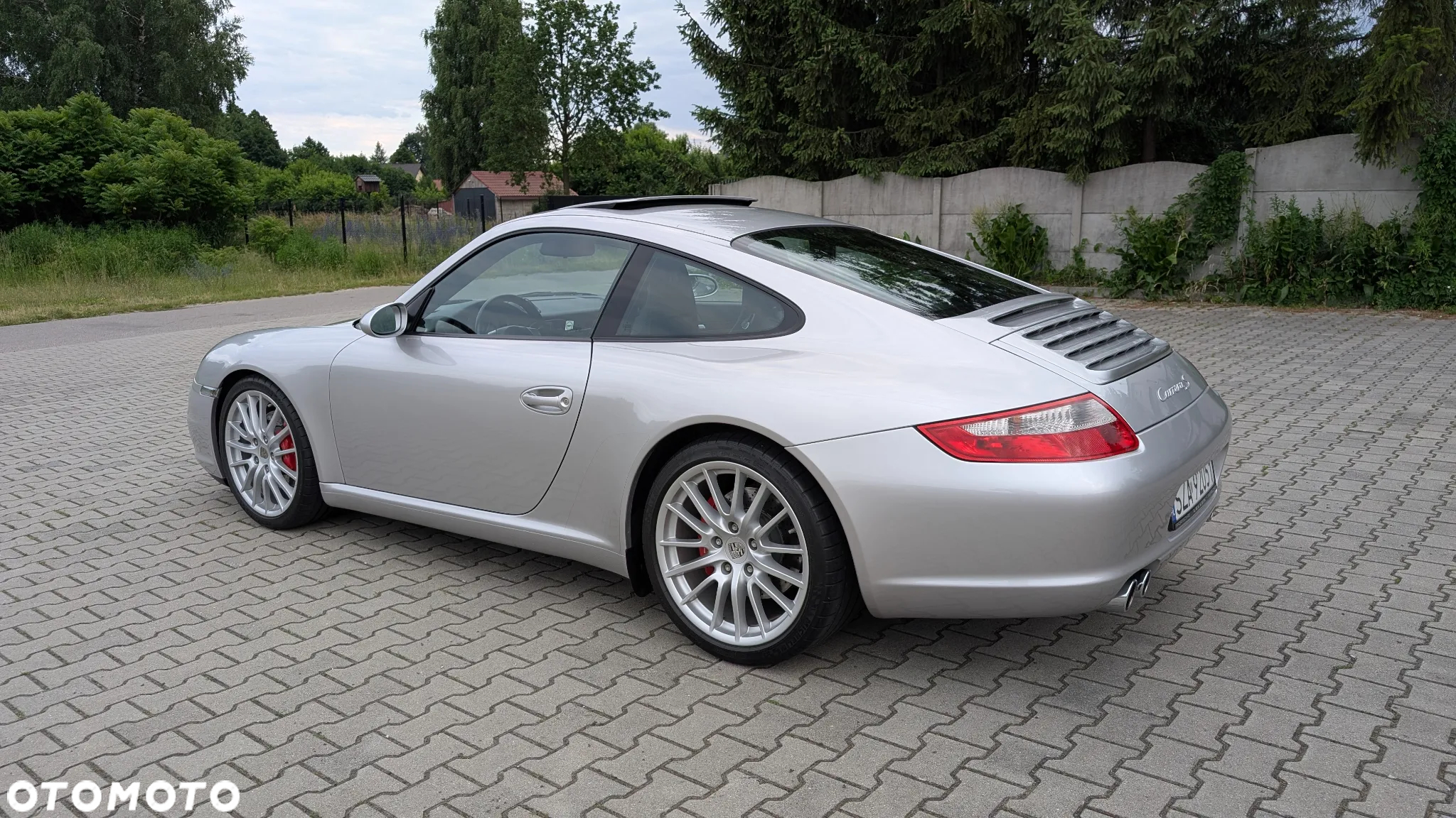 Porsche 911 Carrera S - 16