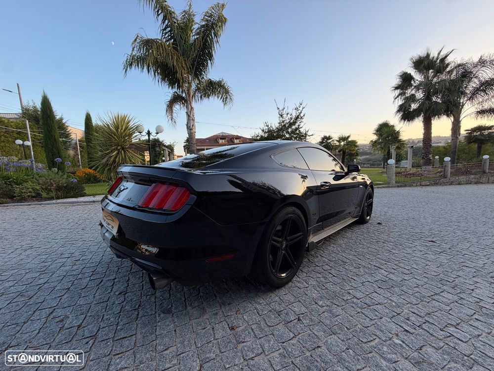 Ford Mustang 2.3 Eco Boost Aut. - 12