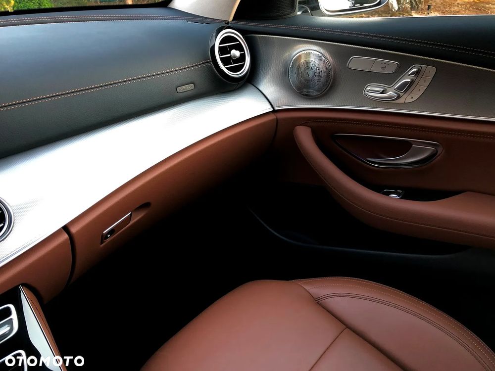 Mercedes-Benz Klasa E 220 d 9G-TRONIC - 14
