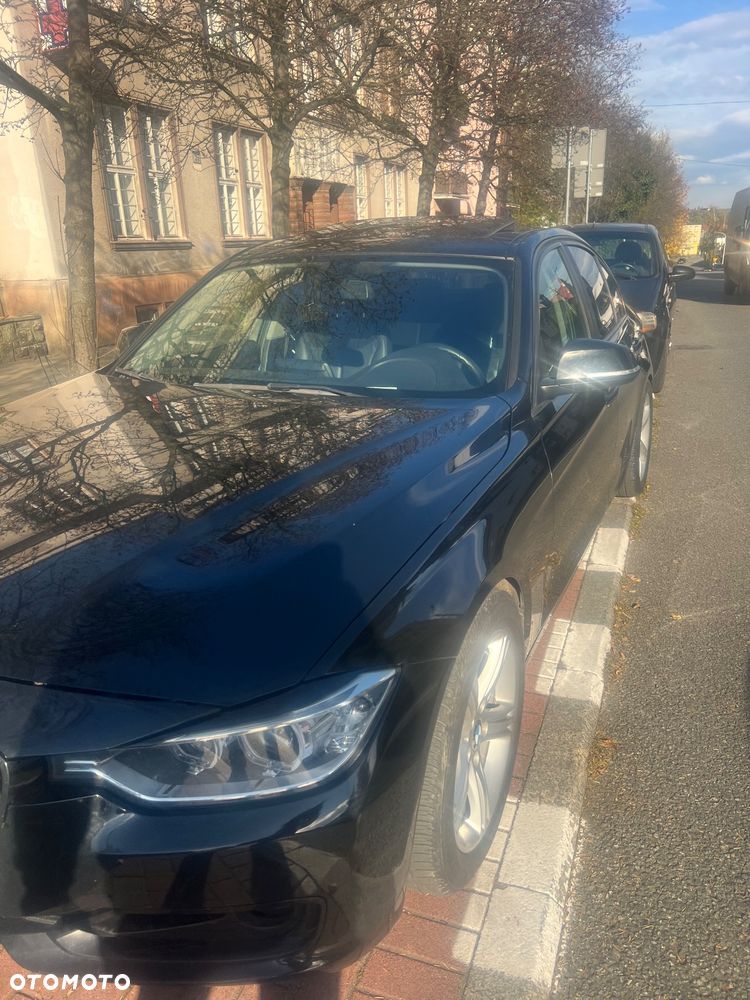 BMW Seria 3 320i xDrive - 6