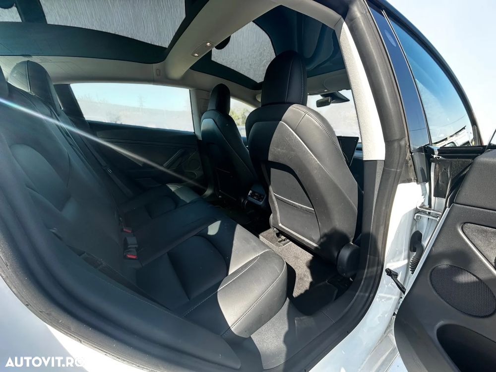 Tesla Model 3 Langstreckenbatterie Allradantrieb Dual Motor - 18