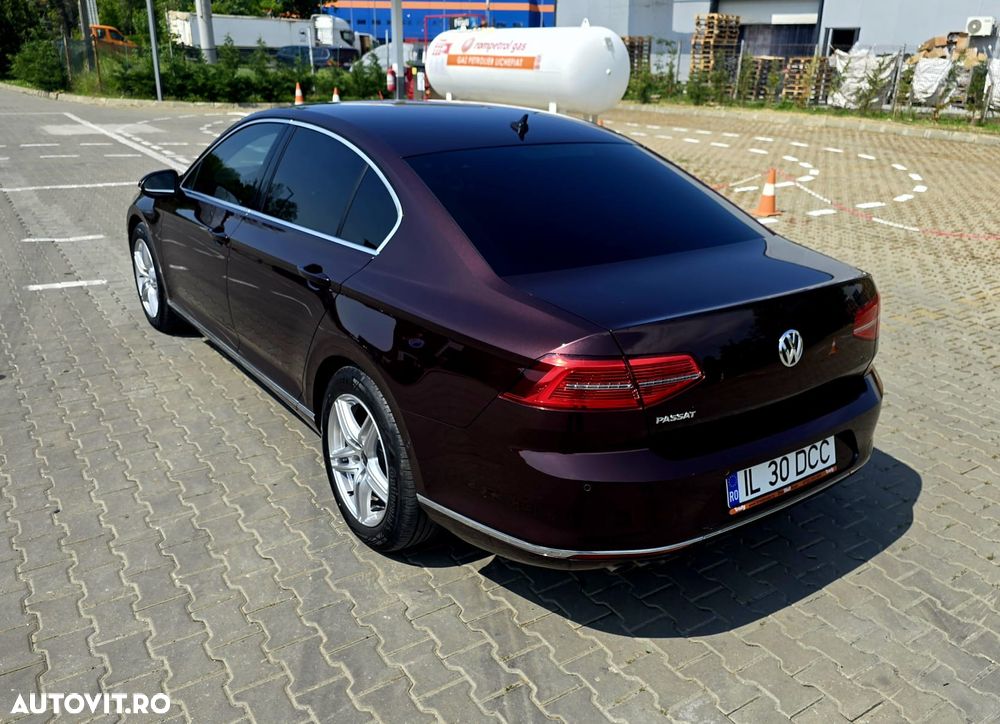 Volkswagen Passat 2.0 TDI DSG Highline - 3