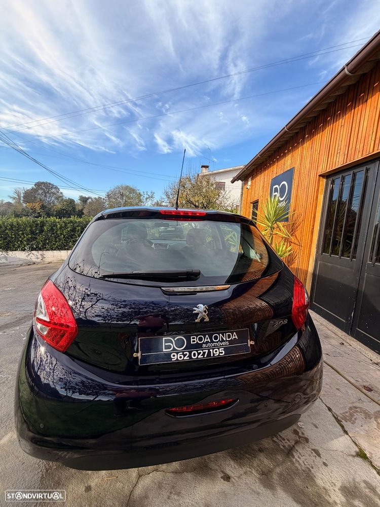 Peugeot 208 1.2 VTi SE Style - 14