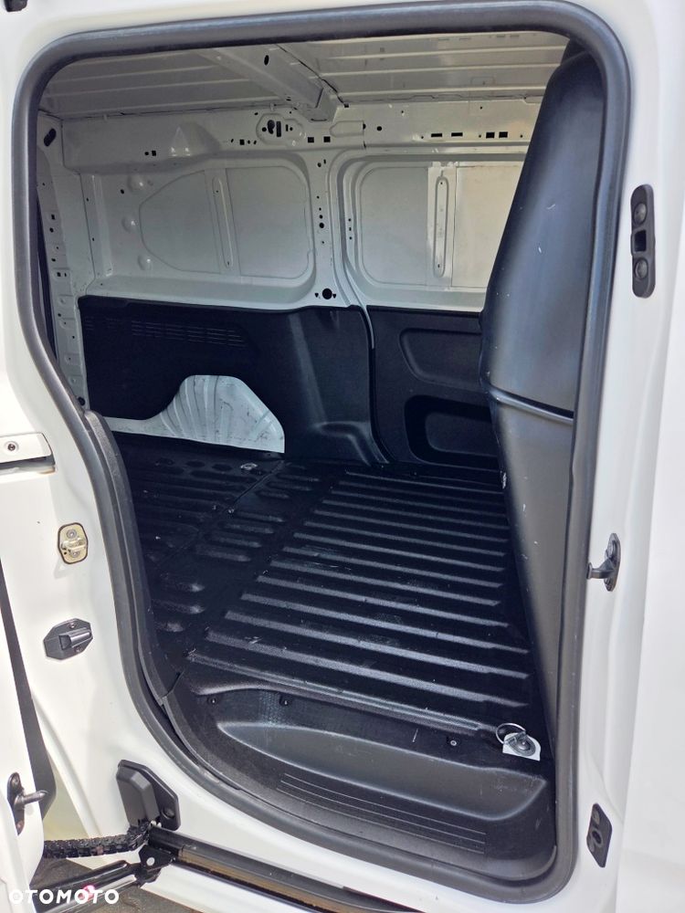 Opel COMBO - 6
