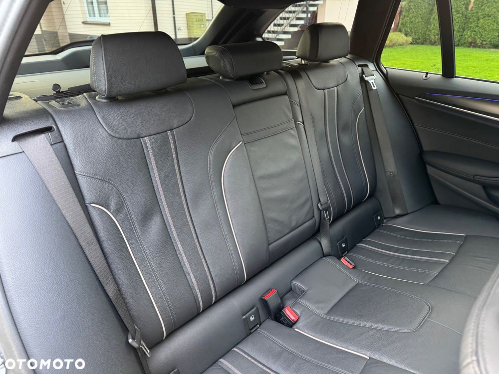 BMW Seria 5 530d xDrive mHEV M Sport sport - 16
