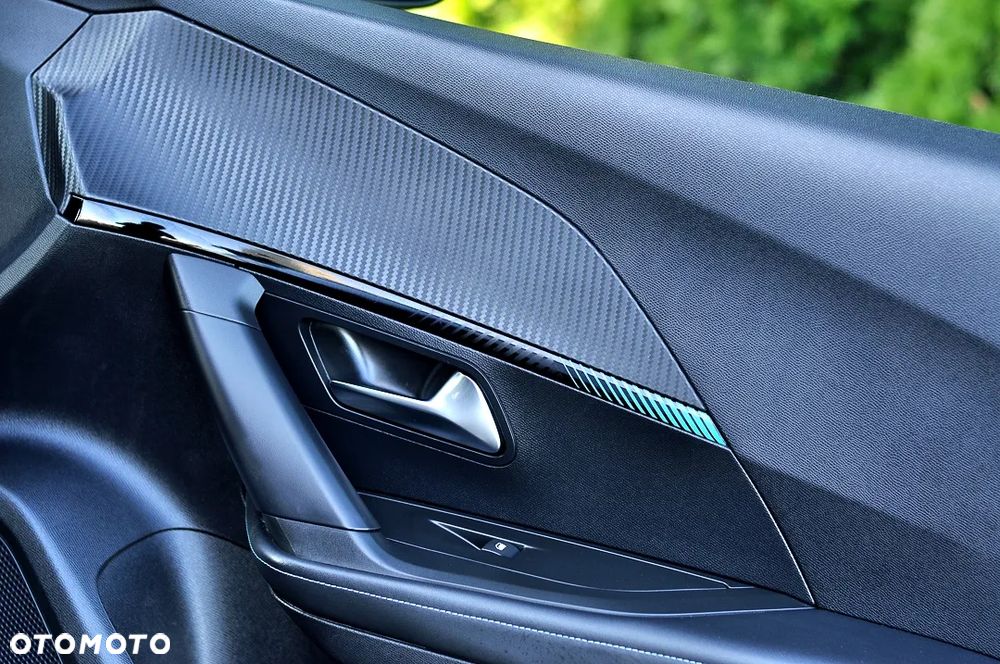 Peugeot 2008 1.5 BlueHDi GT S&S EAT8 - 17