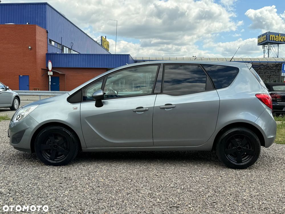 Opel Meriva - 10
