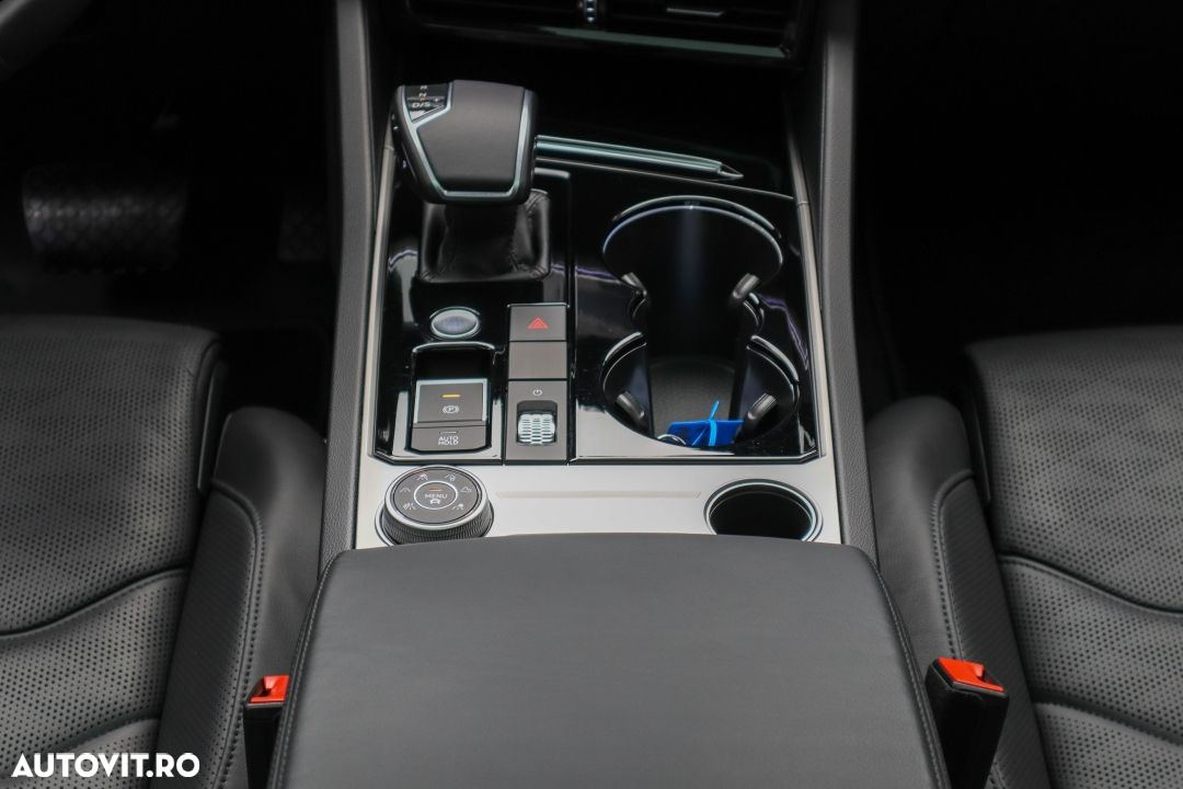 Volkswagen Touareg 3.0 V6 e-Hybrid 4Motion Aut. Elegance - 36