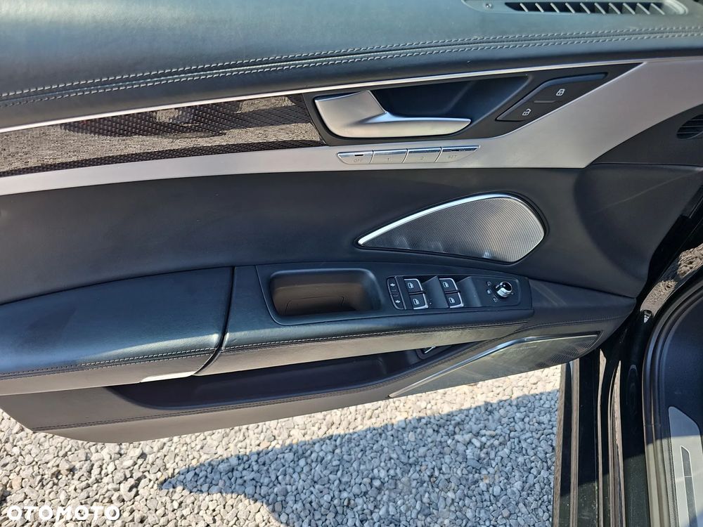 Audi S8 Plus 4.0 TFSI Quattro - 14