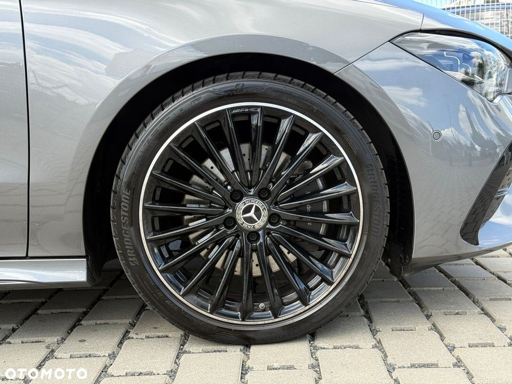 Mercedes-Benz CLA 220 4-Matic AMG Line 7G-DCT - 10