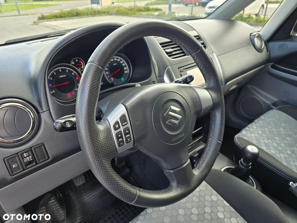 Suzuki SX4 1.6 VVT 4x4 Limited - 11